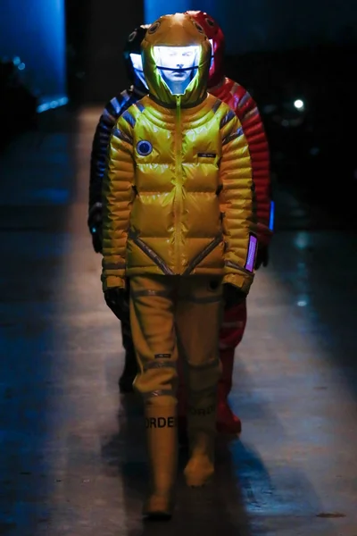 Look 43